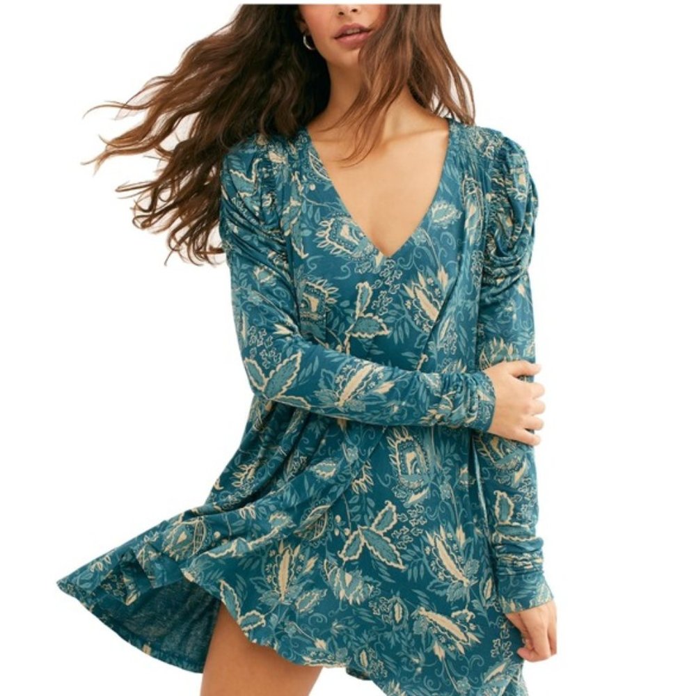 Free People Hello Lover Ruched Sleeve Tunic Top. M